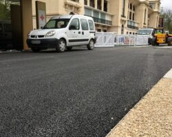 hippodrome séparation surfaces bordure métal